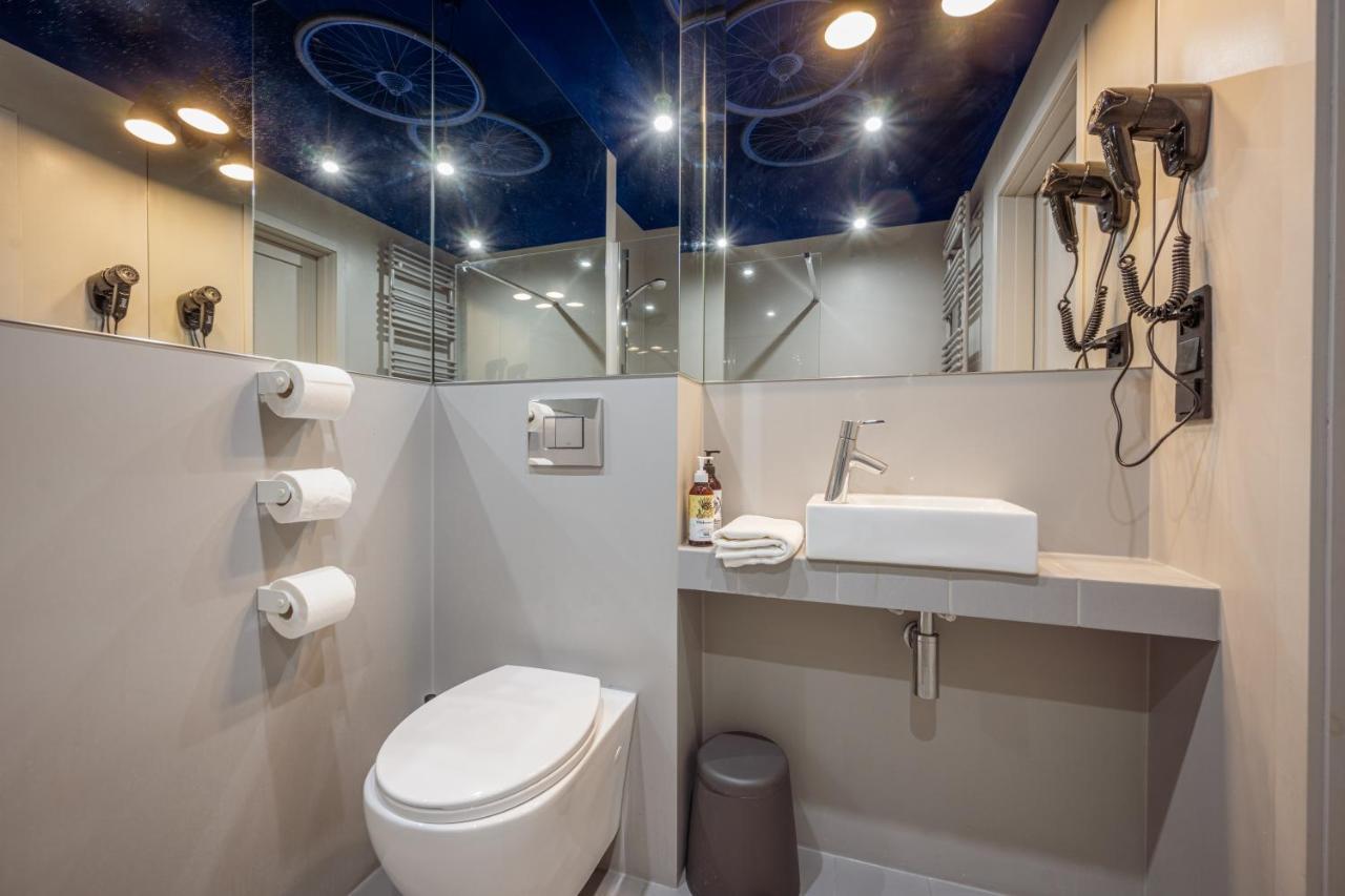 Bike'Up Wroclaw Aparthotel Bagian luar foto